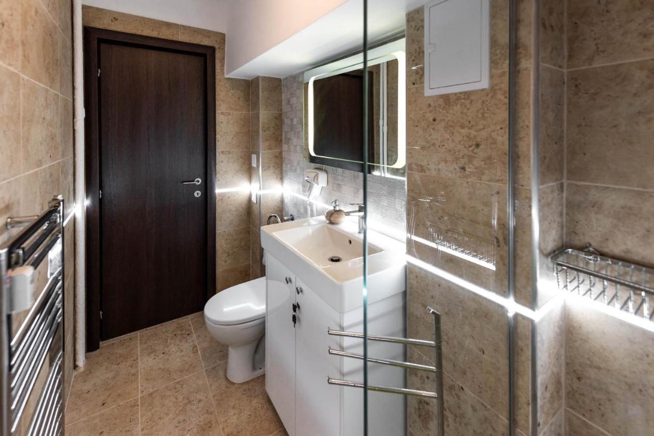La Nueve Suite Braşov Esterno foto