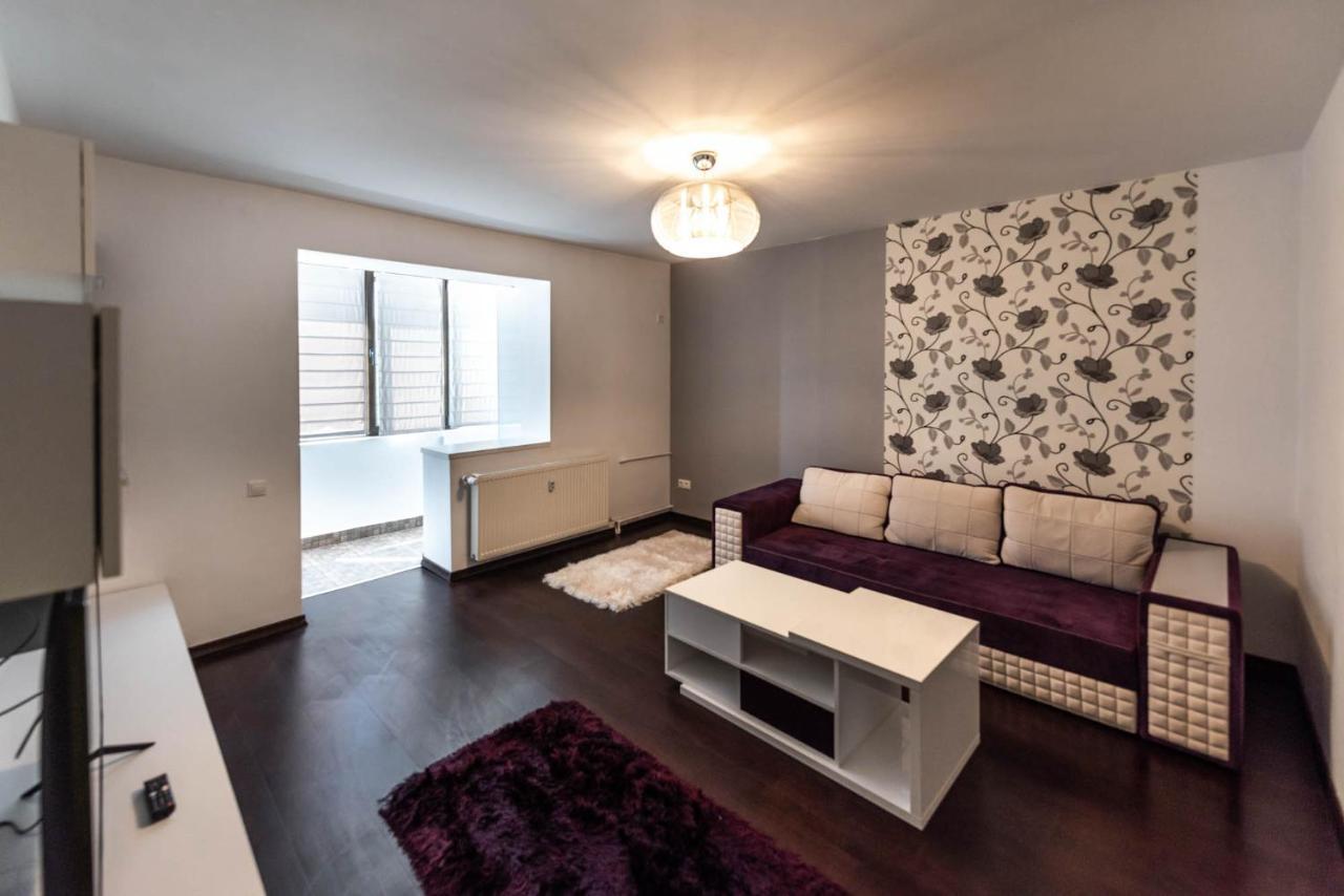La Nueve Suite Braşov Esterno foto